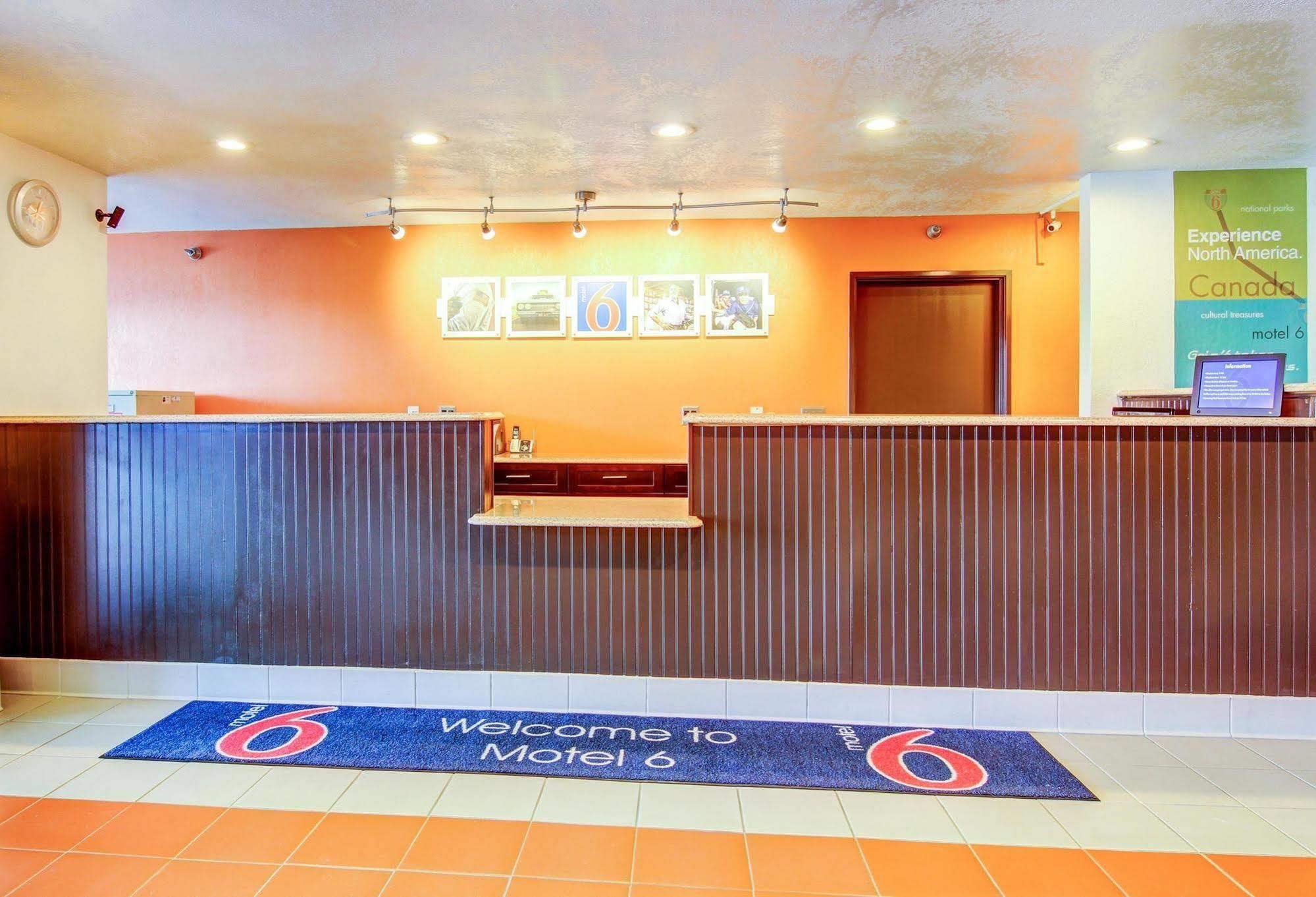 Motel 6-Columbia, Mo - East Eksteriør billede