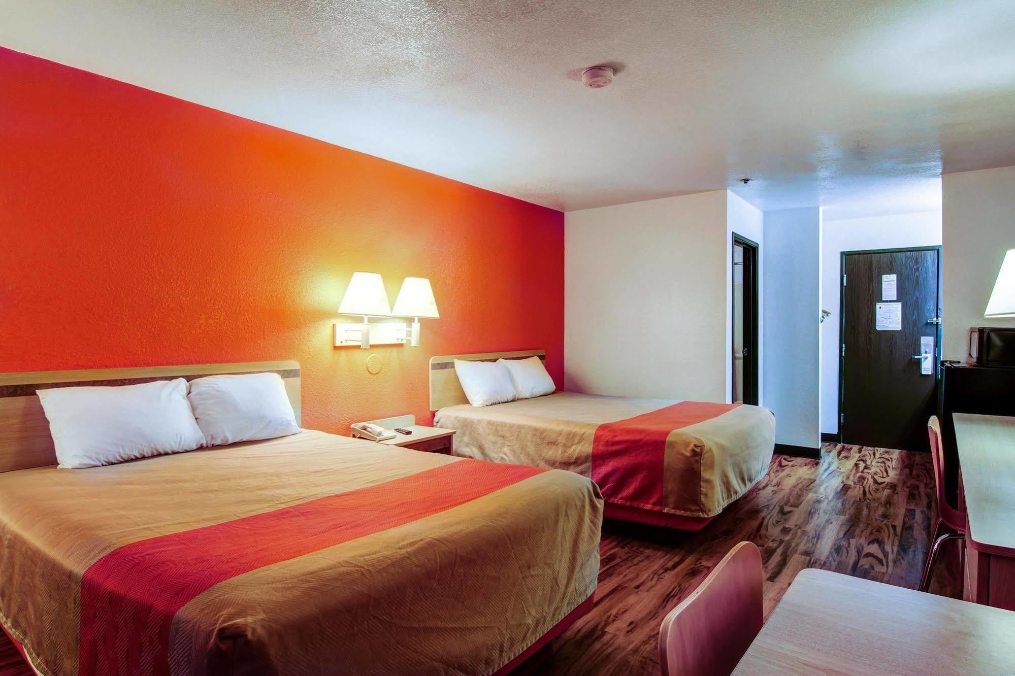 Motel 6-Columbia, Mo - East Eksteriør billede