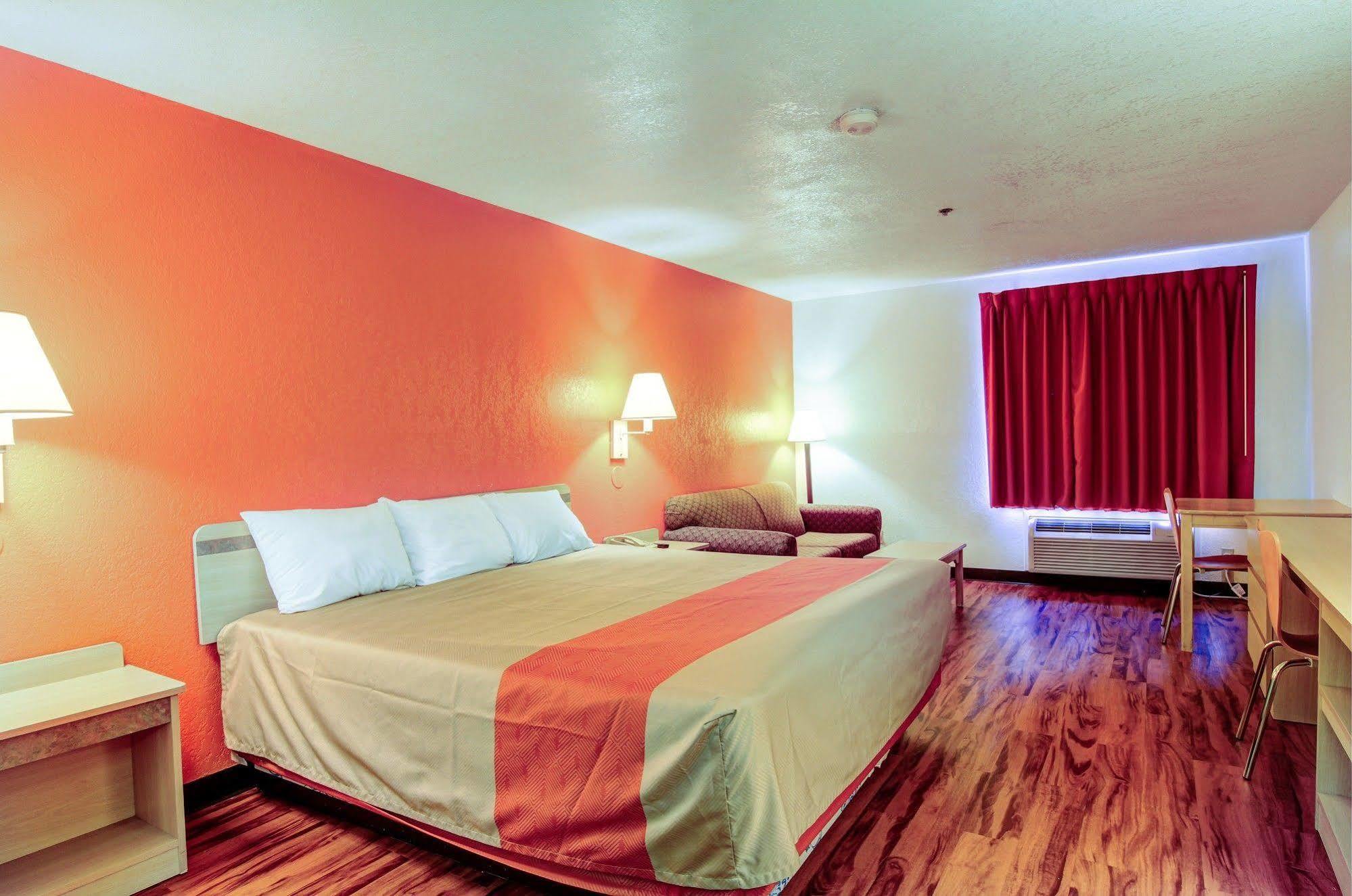 Motel 6-Columbia, Mo - East Eksteriør billede